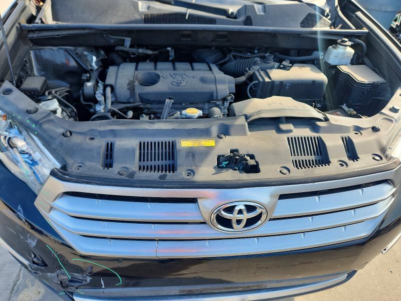 2013 Toyota Highlander Base