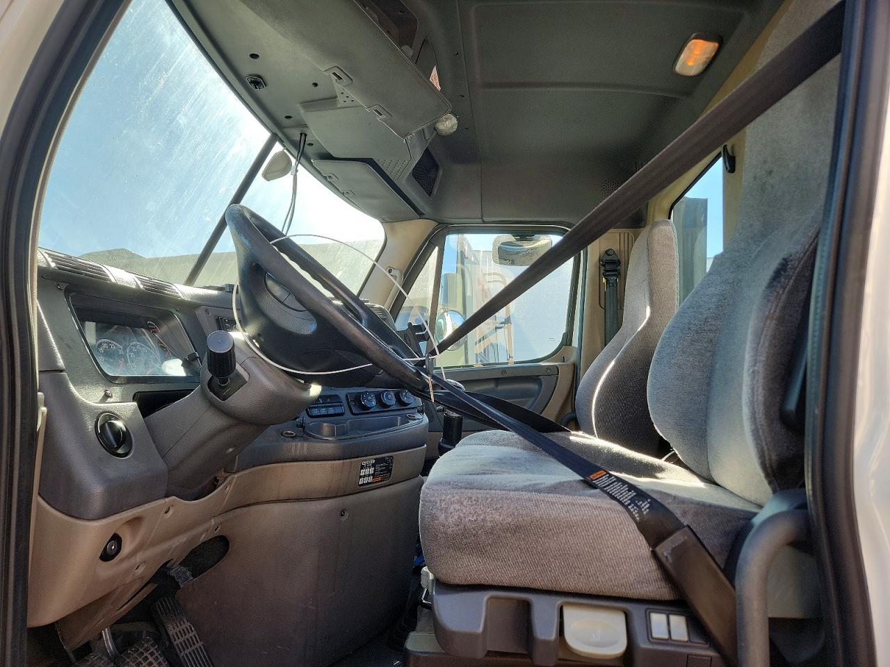 2016 Freigliner 2016 Freightliner Cascadia Toter Truck