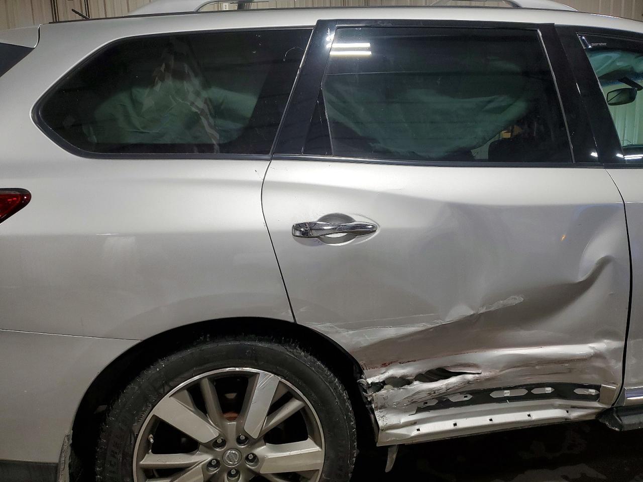 2015 Nissan Pathfinder s