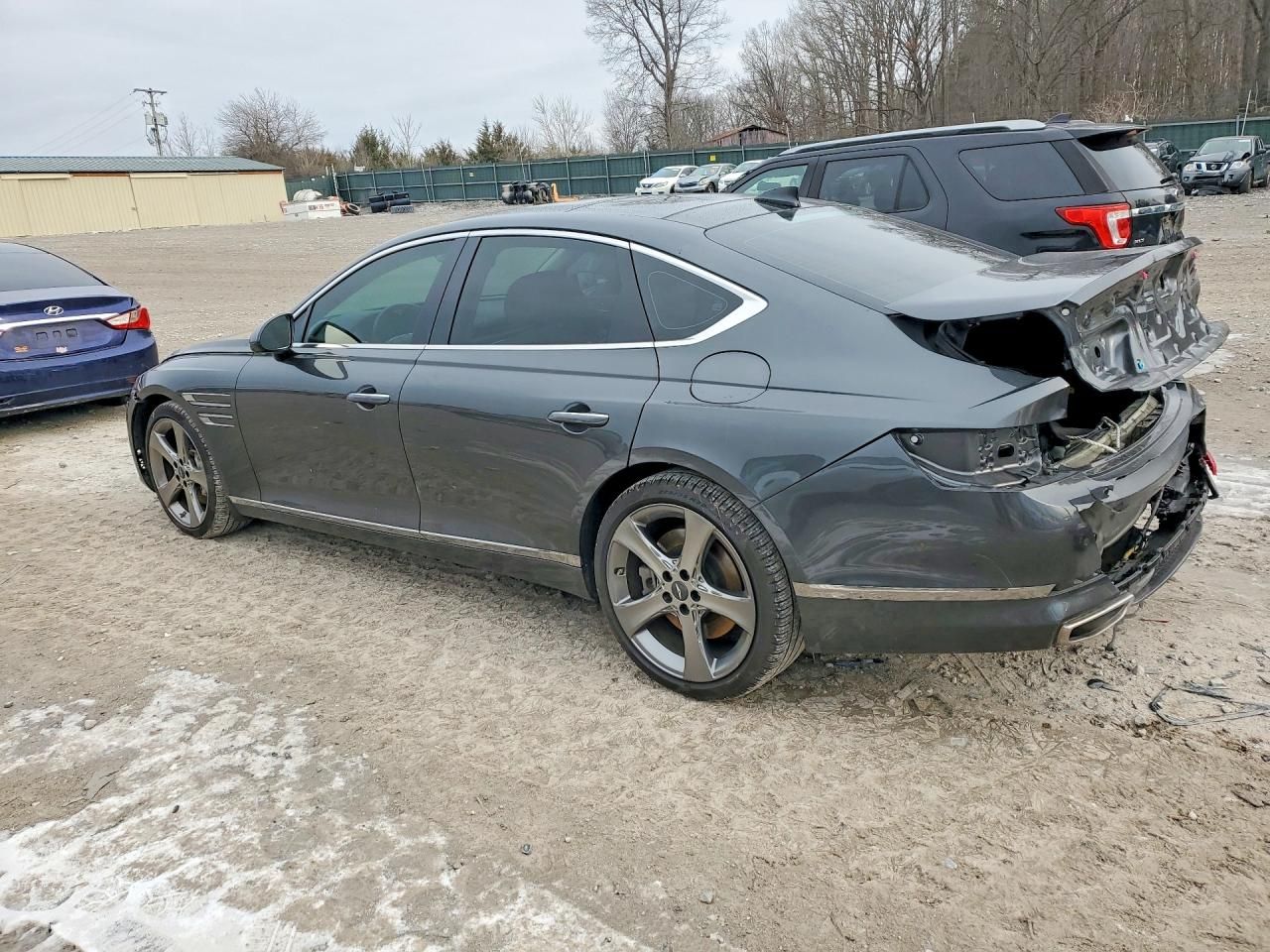 2021 Genesis G80 Base