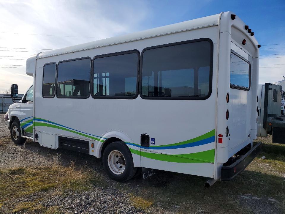 2016 Ford E450 Shuttle Bus