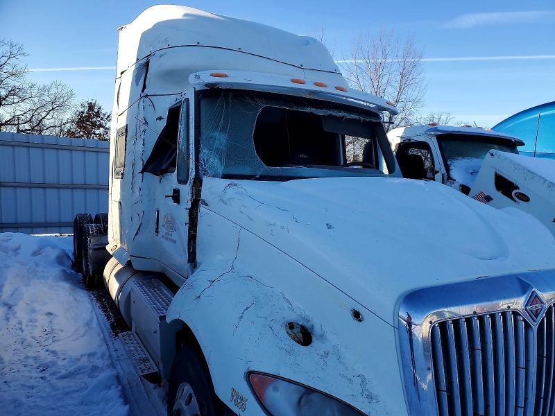 2016 International Lf687 Semi Truck