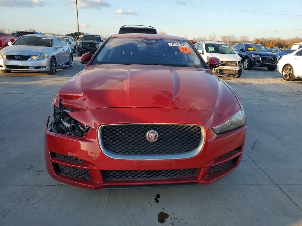 2018 Jaguar Xe Premium