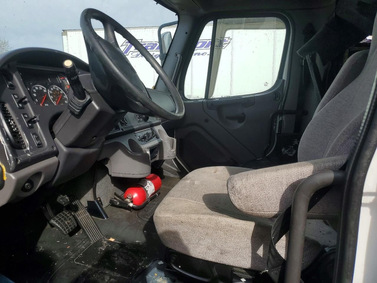 2019 Freightliner Business Class M2 BOX Truck