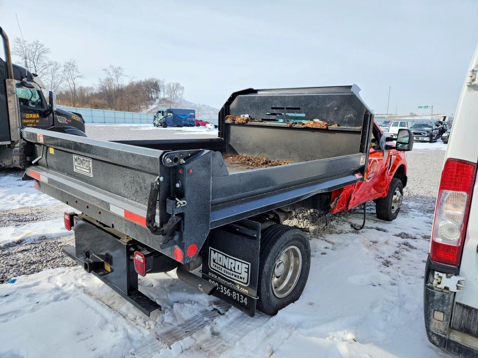 2021 Ford F350 Super Duty Dump Truck