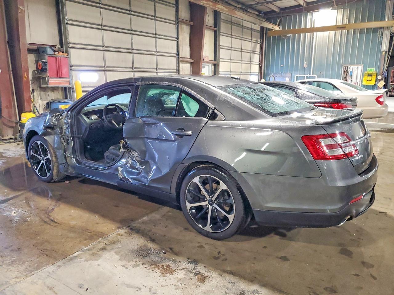 2016 Ford Taurus Limited