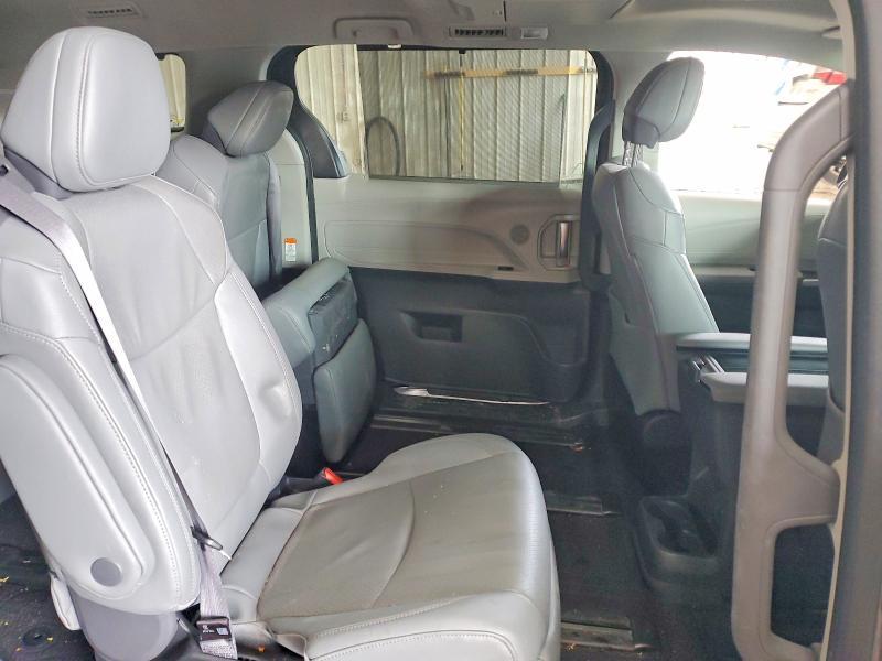 2024 Toyota Sienna Limited