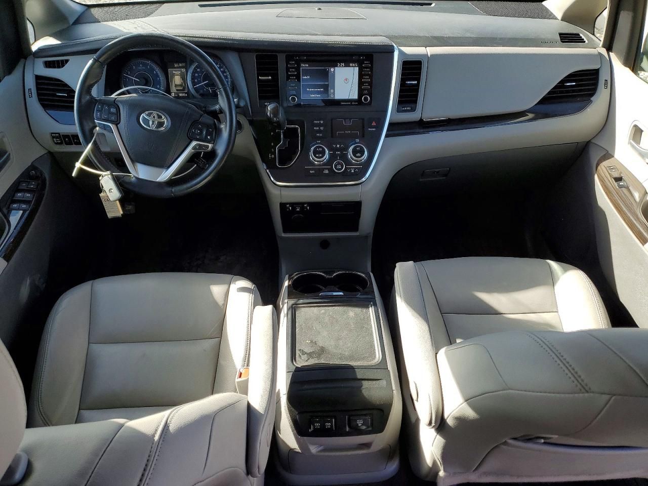 2018 Toyota Sienna xle