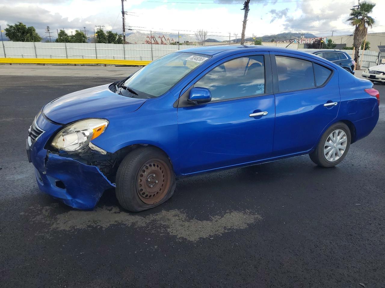 2012 Nissan Versa s