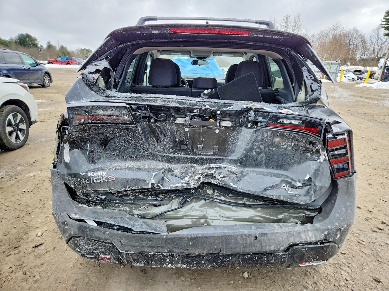 2026 Nissan Kicks sv