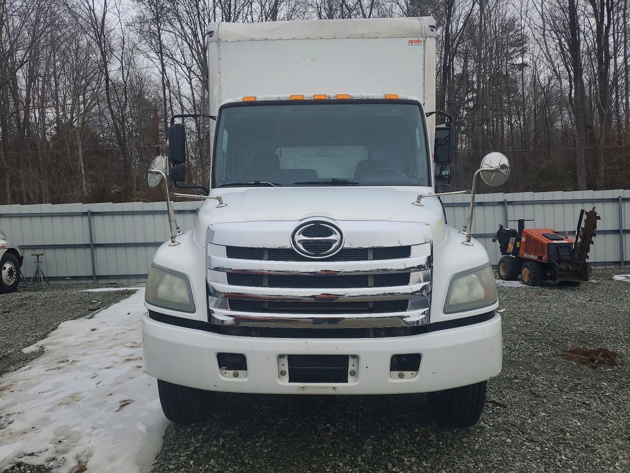2016 Hino 258LP BOX Truck