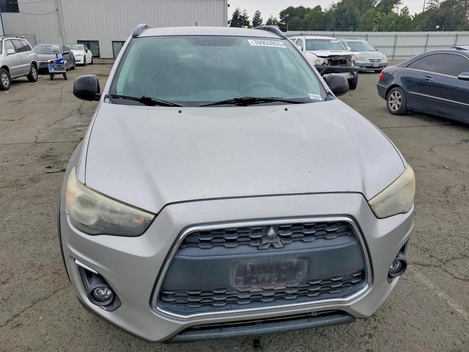 2013 Mitsubishi Outlander Sport le