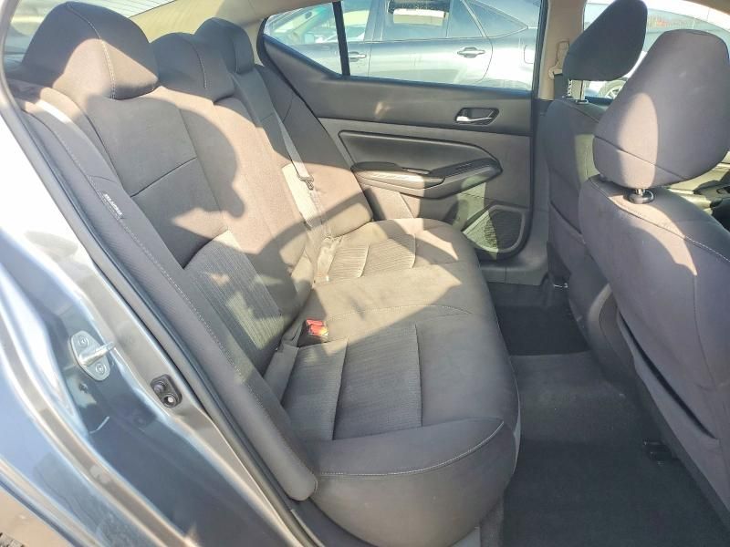 2020 Nissan Altima s