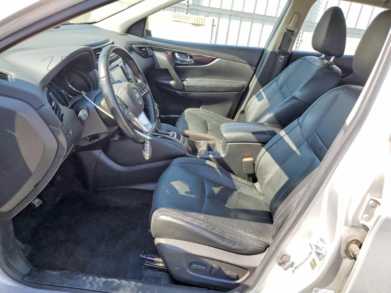 2017 Nissan Rogue Sport sl