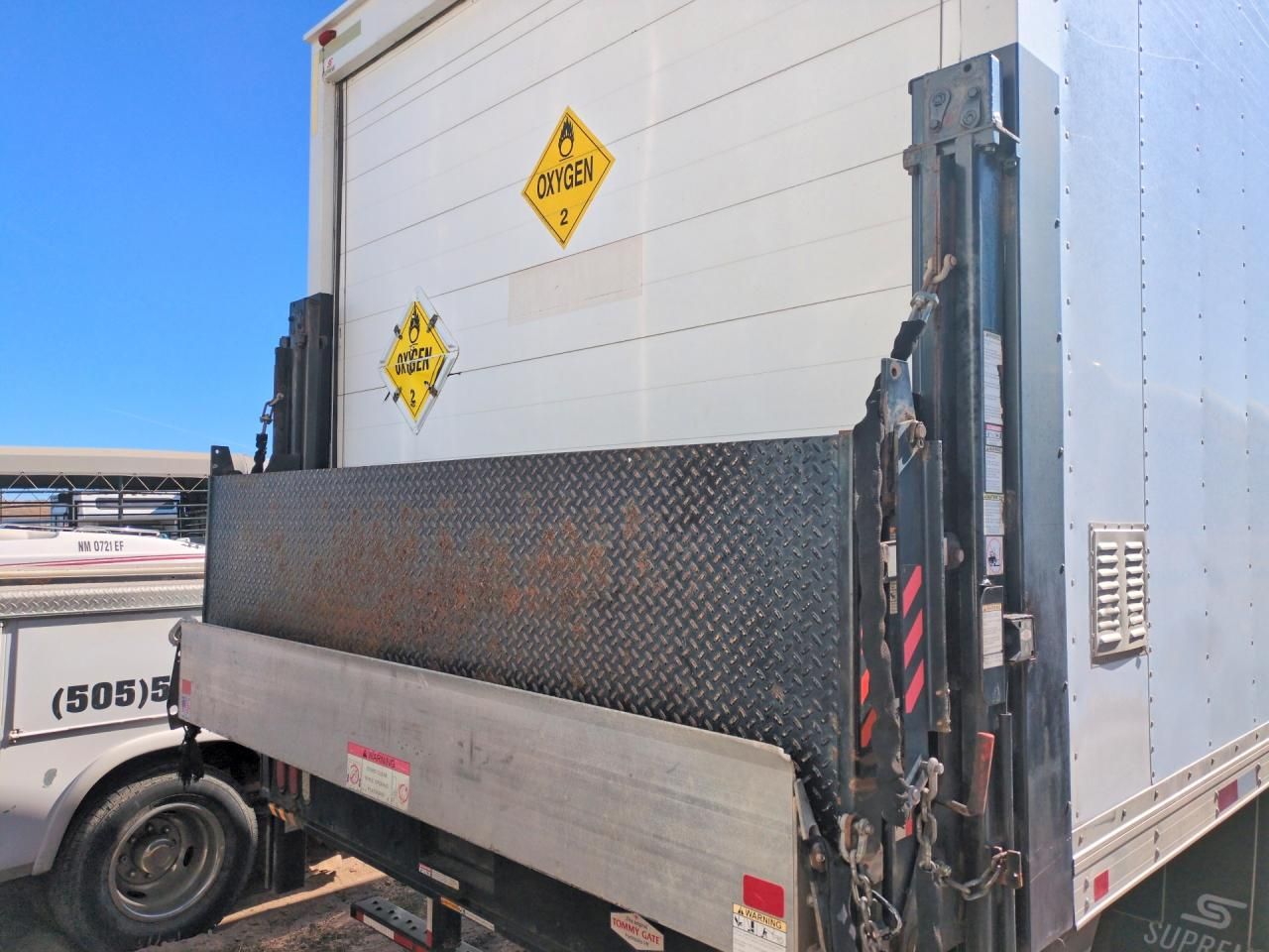 2017 Ford F750 Super Duty BOX Truck