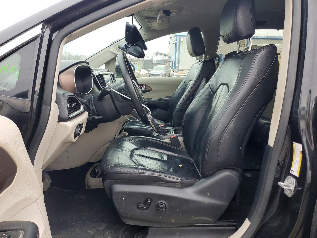 2018 Chrysler Pacifica Touring l