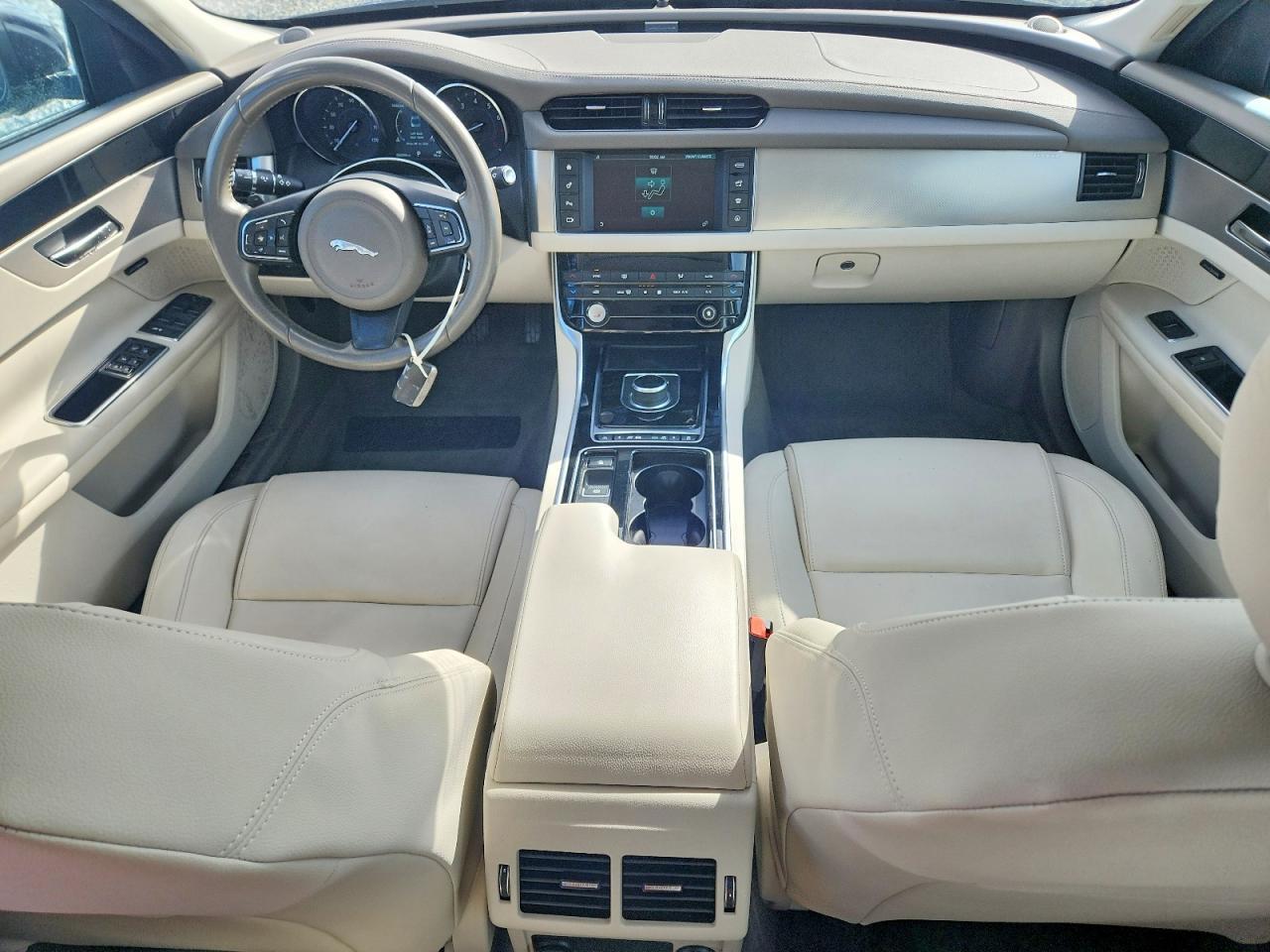 2017 Jaguar Xf Premium