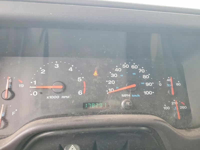 2002 Jeep Wrangler / tj Sahara