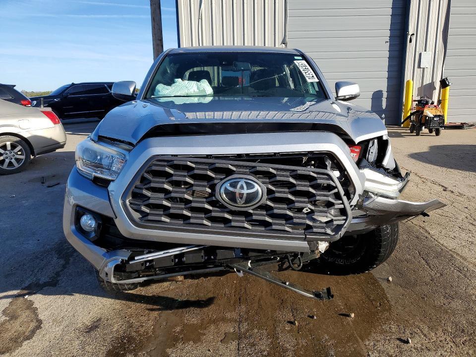 2020 Toyota Tacoma trd Off-road