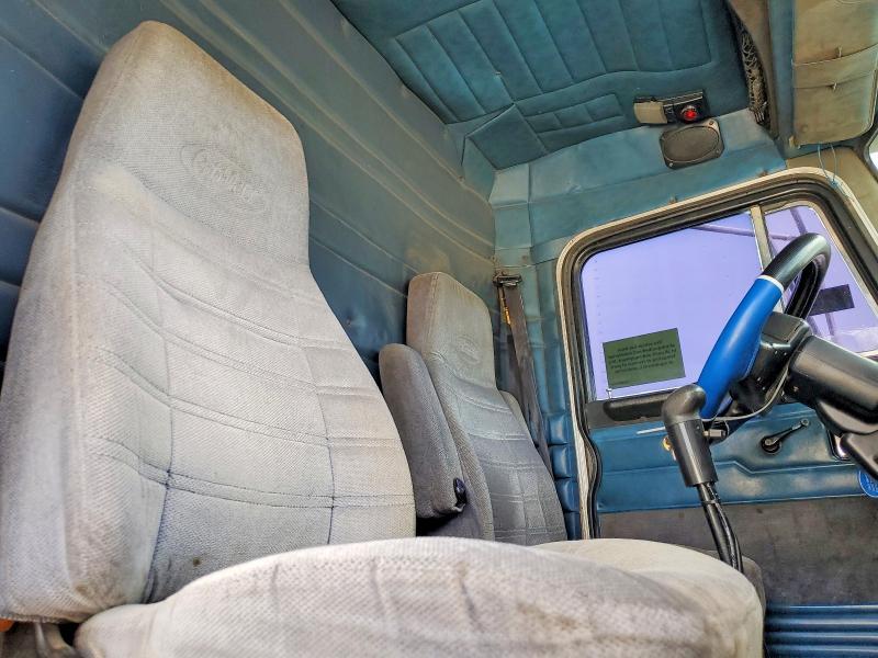 1999 Peterbilt 337 Septic Truck