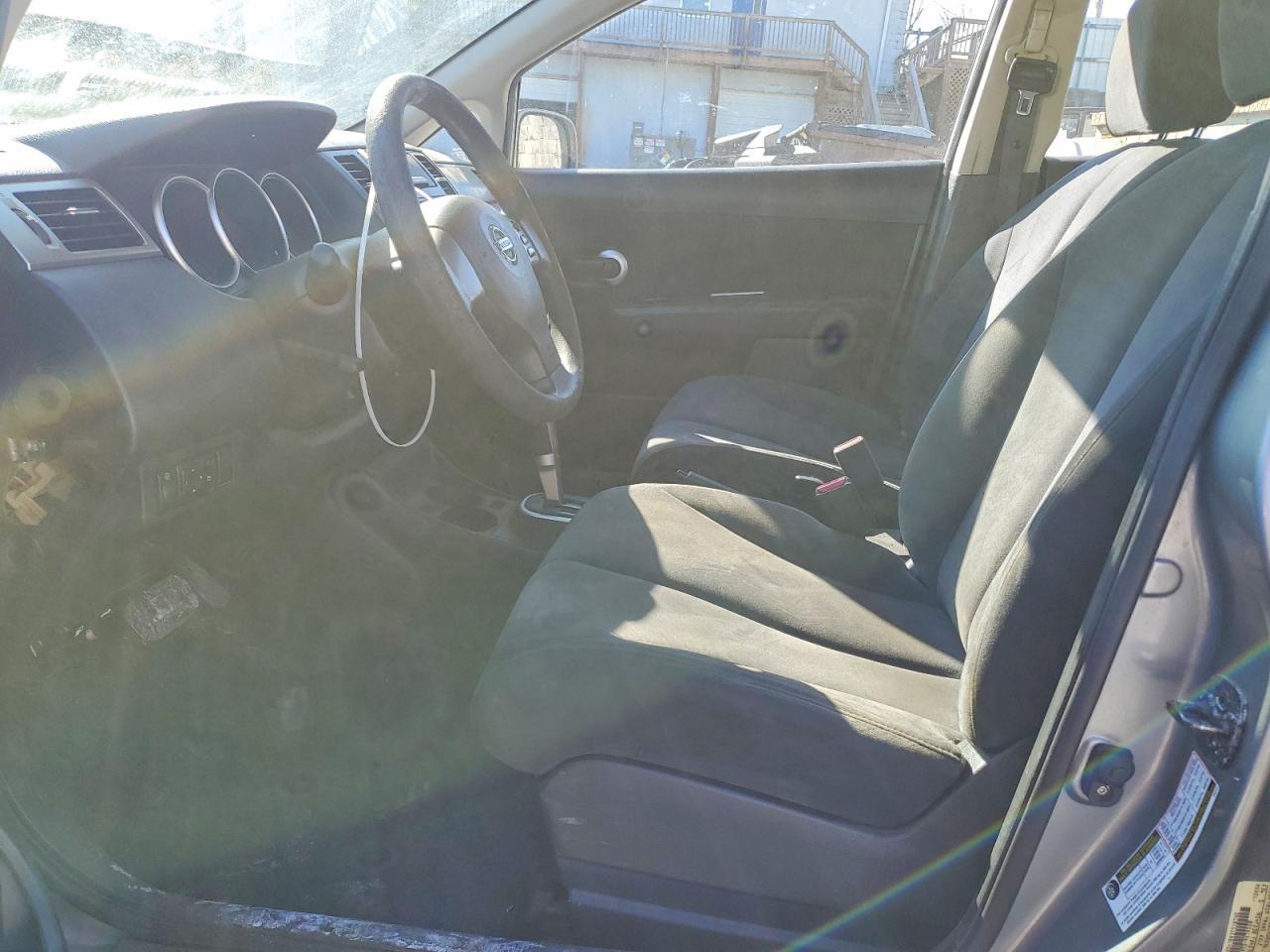 2008 Nissan Versa s