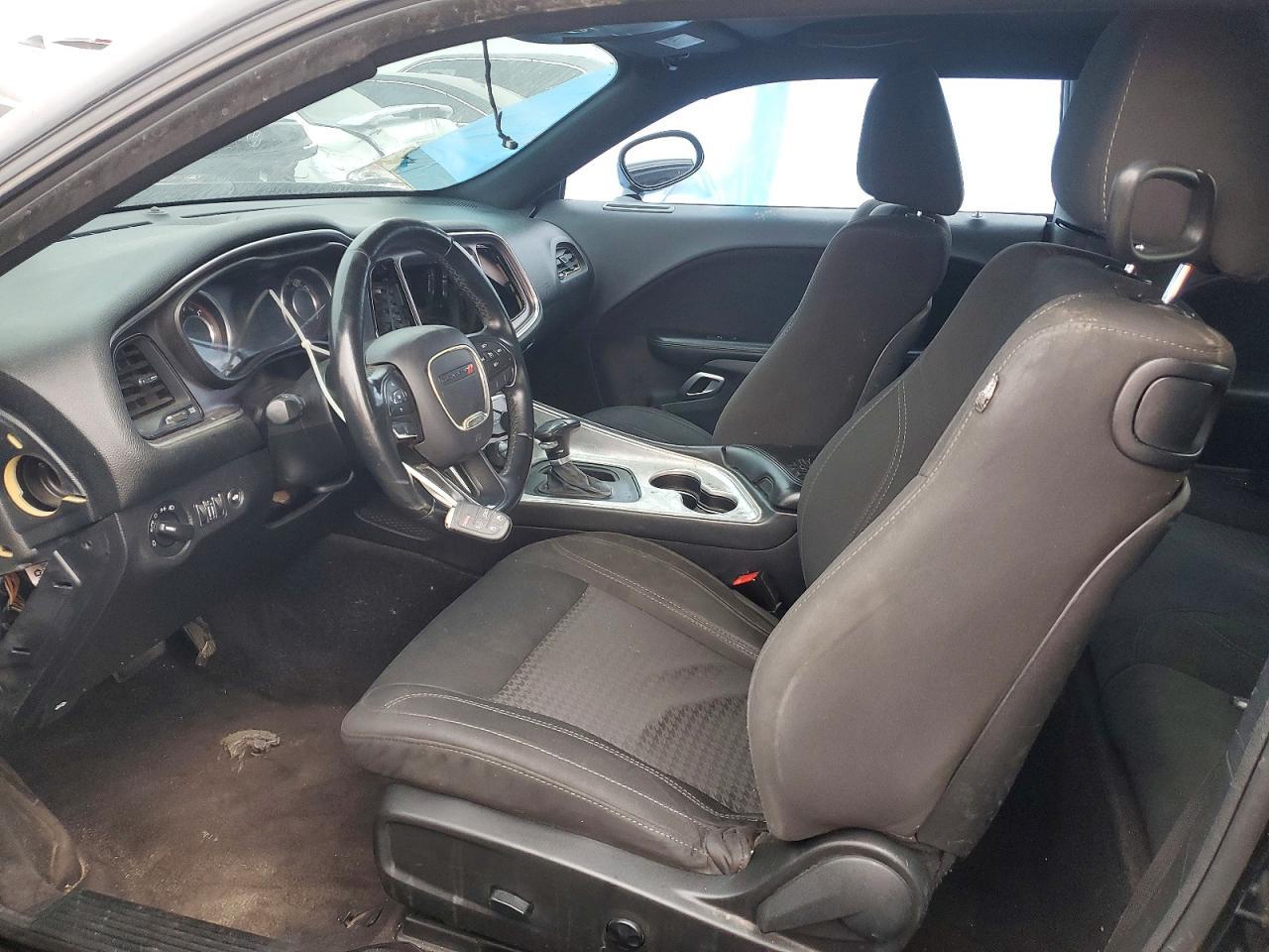 2016 Dodge Challenger sxt