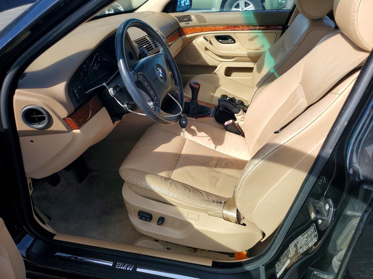 2000 BMW 528 i