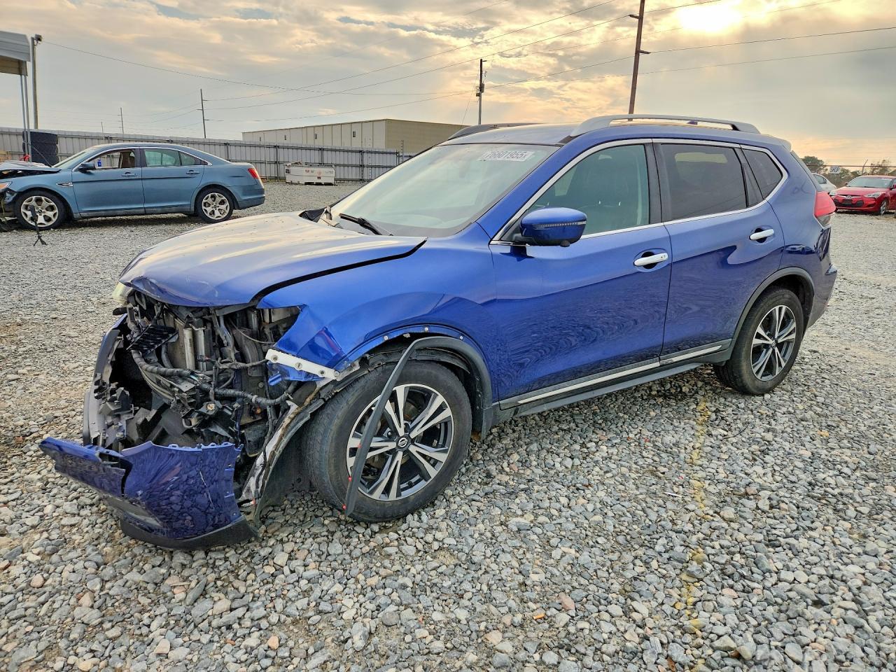 2017 Nissan Rogue sv