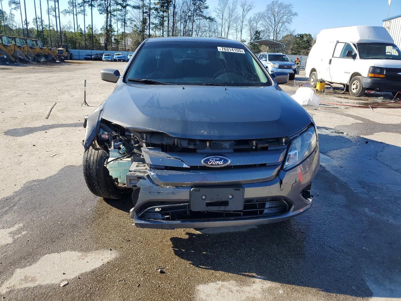 2012 Ford Fusion se