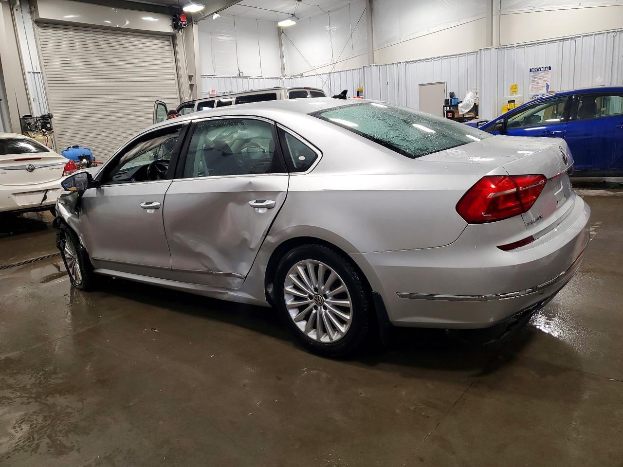 2016 Volkswagen Passat se