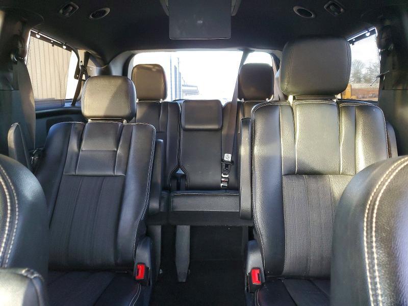 2014 Chrysler Town & Country s