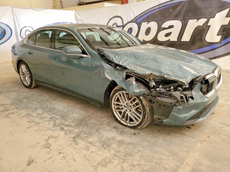 2024 BMW 530 xi