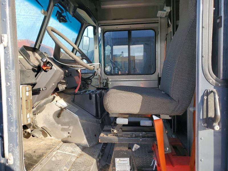 2020 Freightliner Mt45 Delivery van