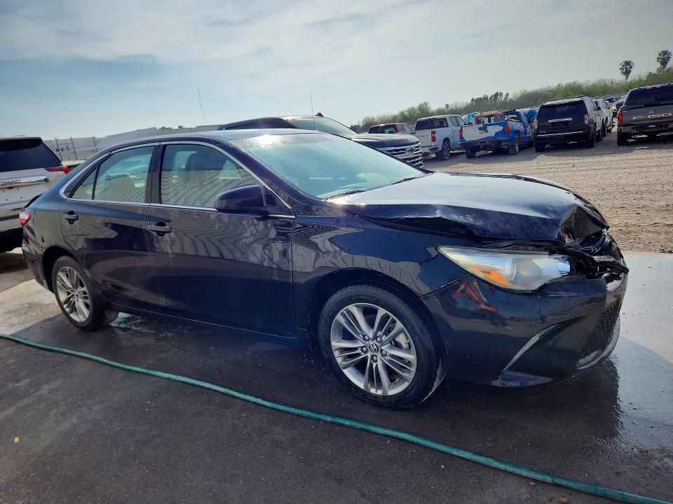 2016 Toyota Camry le