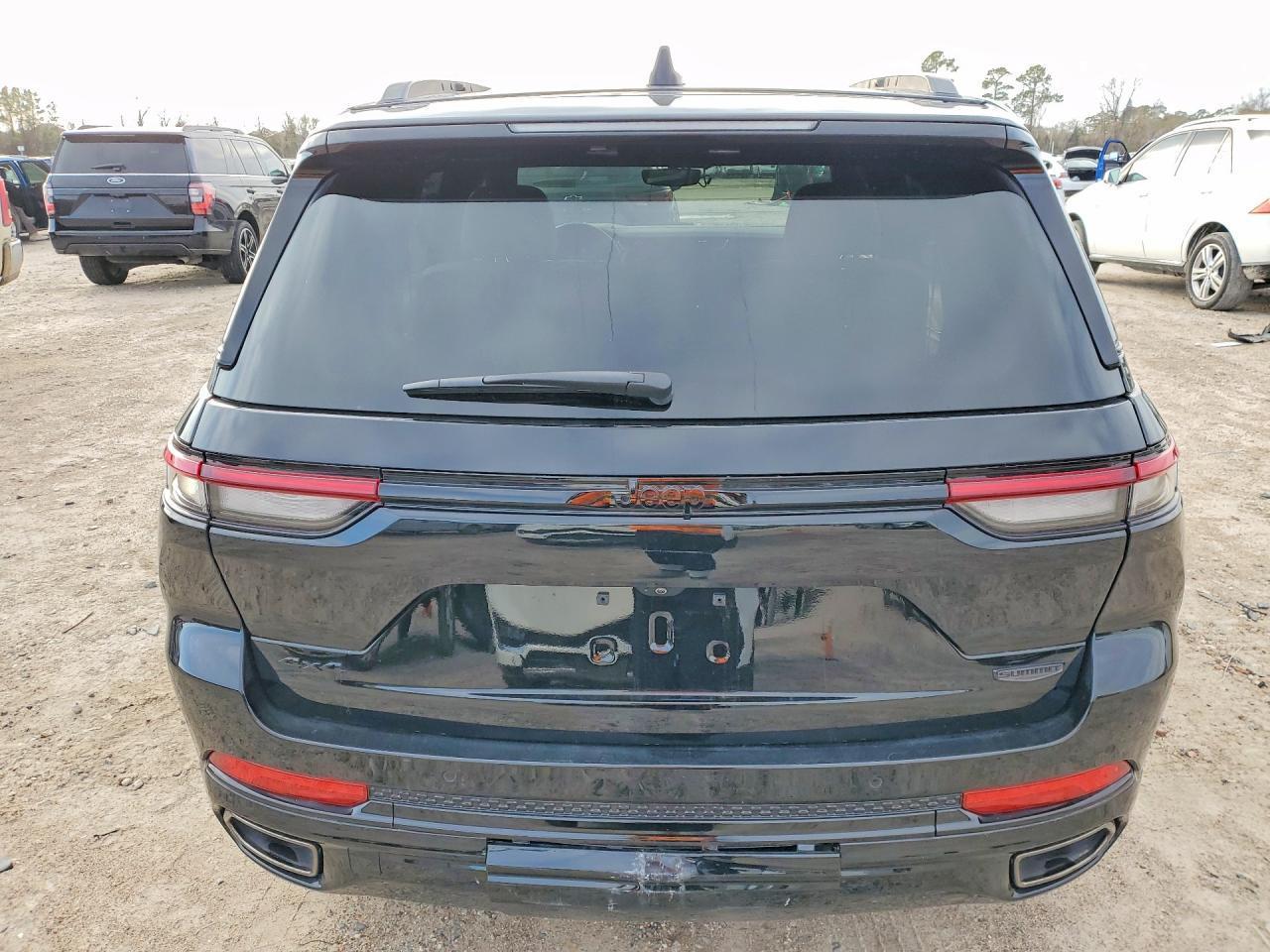 2025 Jeep Grand Cherokee Summit