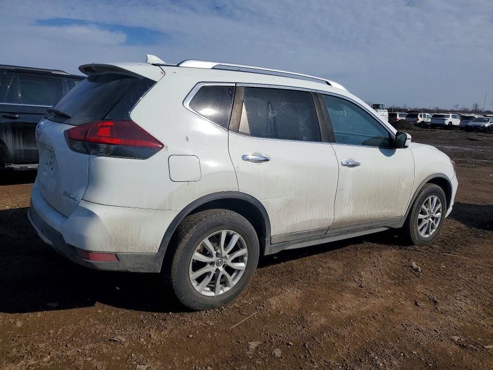 2020 Nissan Rogue sv