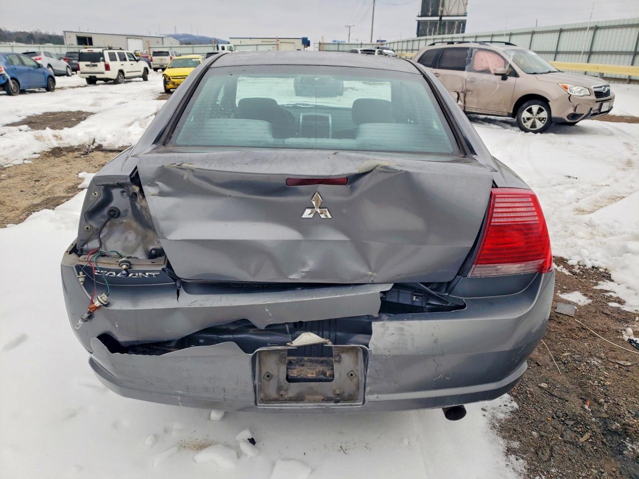 2006 Mitsubishi Galant es Medium