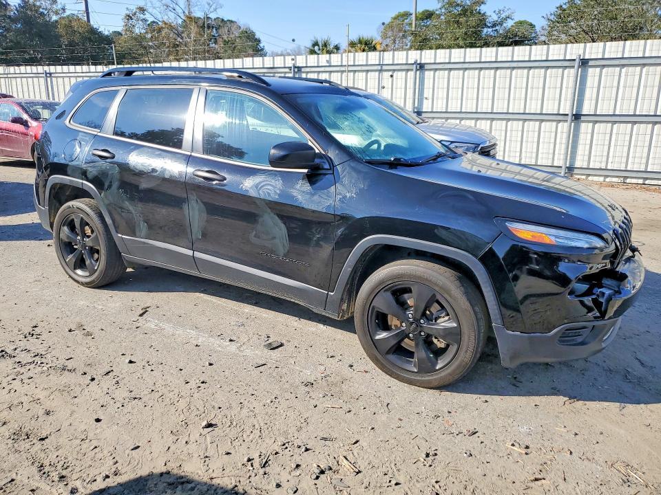 2017 Jeep Cherokee Sport