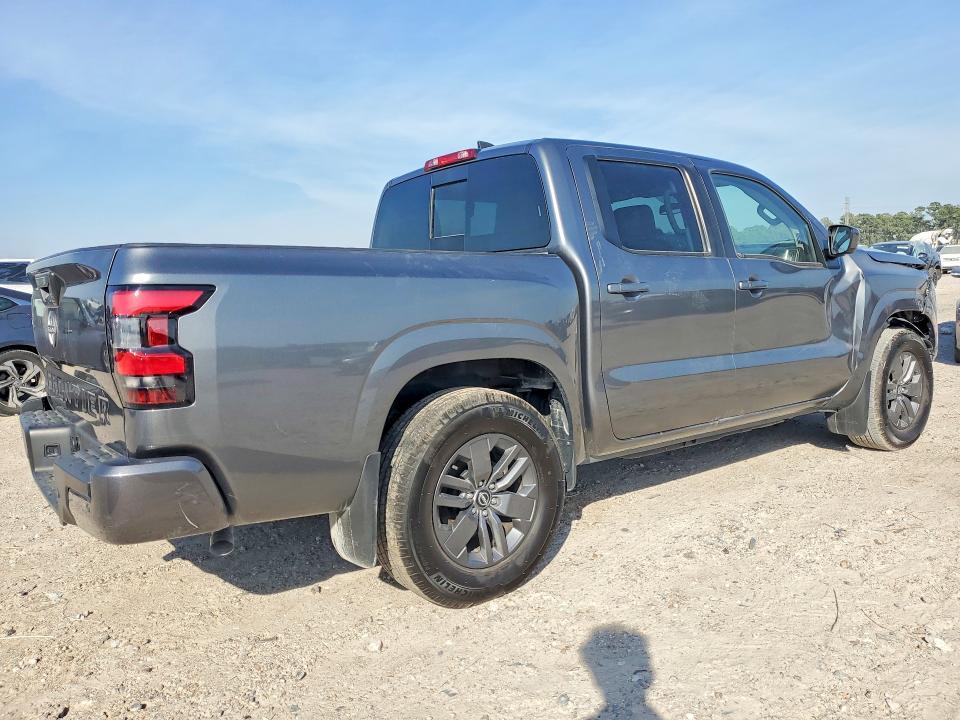 2025 Nissan Frontier s