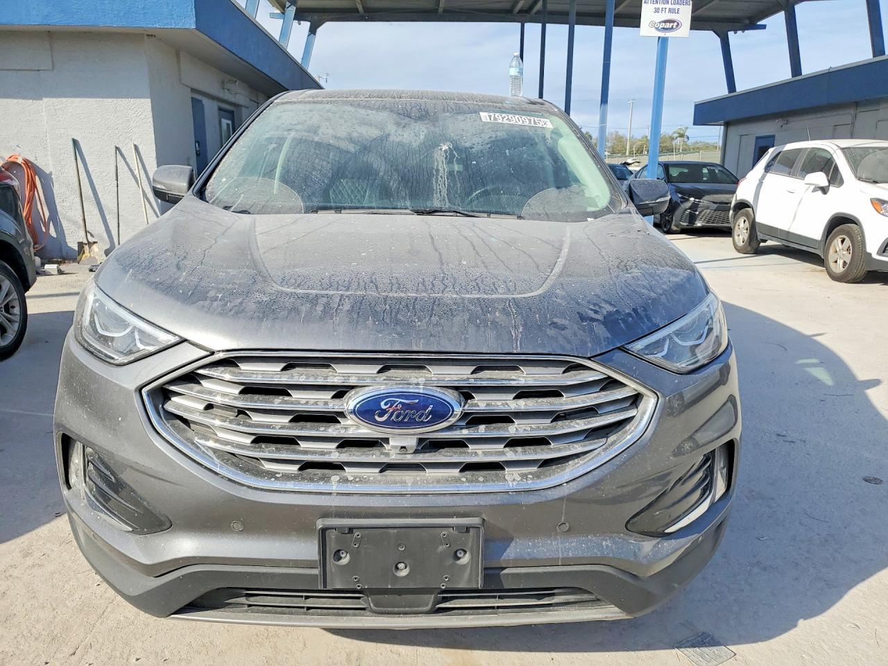 2023 Ford Edge Titanium