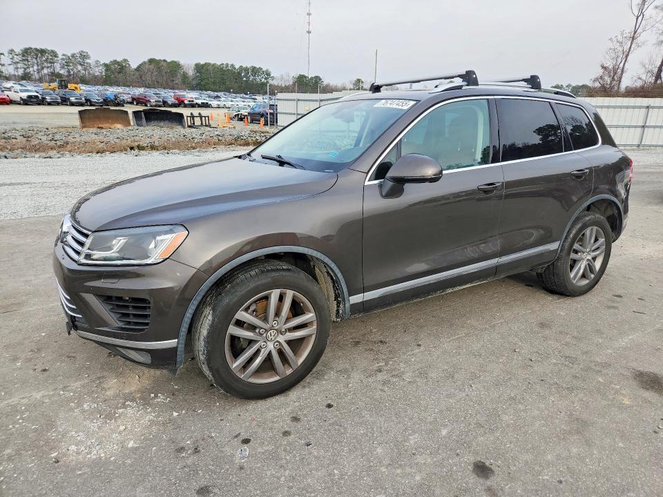 2015 Volkswagen Touareg V6
