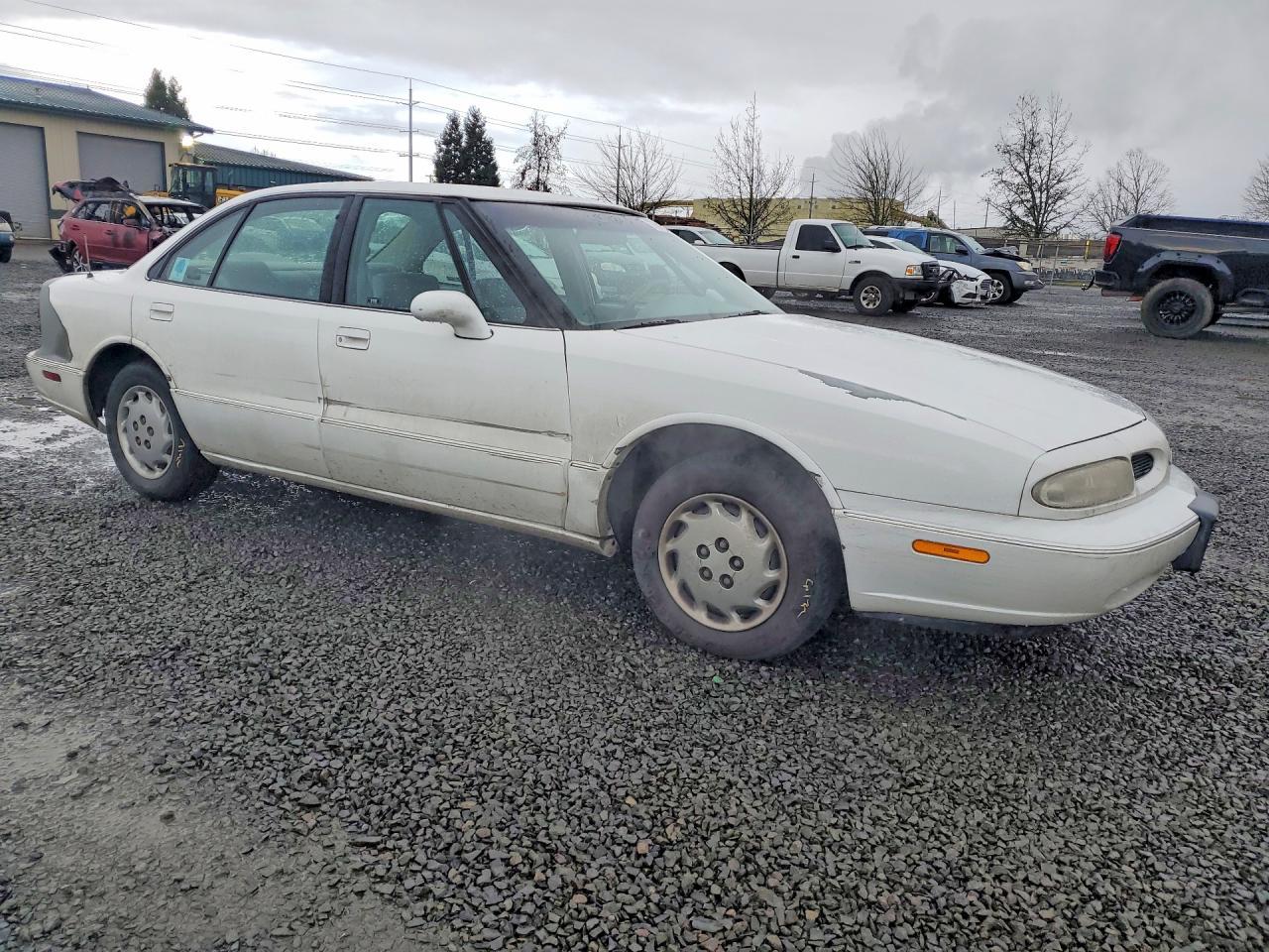 1998 Oldsmobile 88 Base