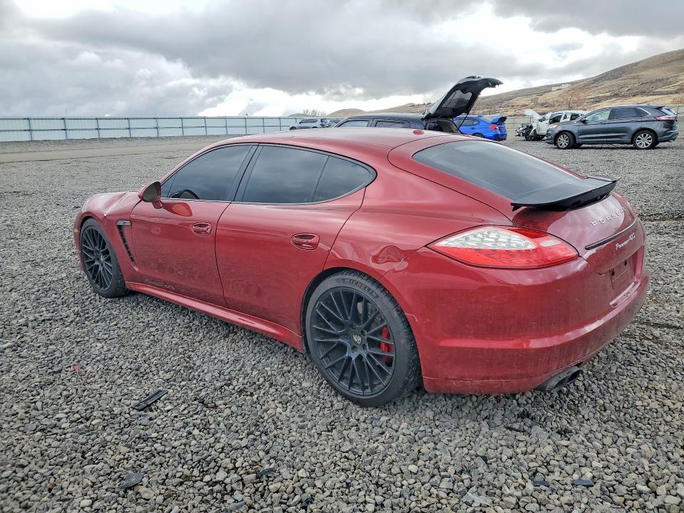 2013 Porsche Panamera gts