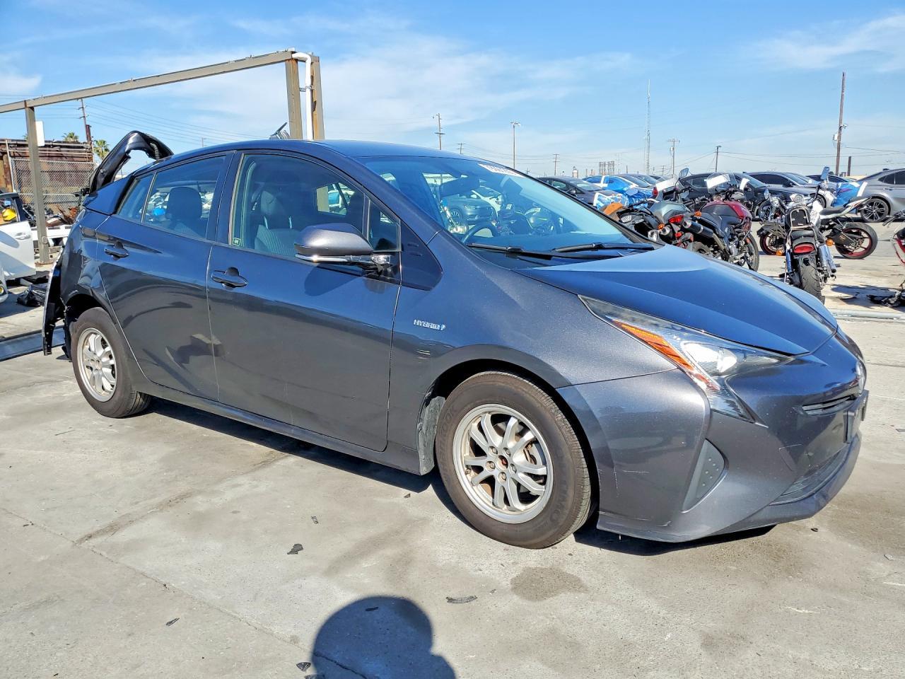 2016 Toyota Prius Three