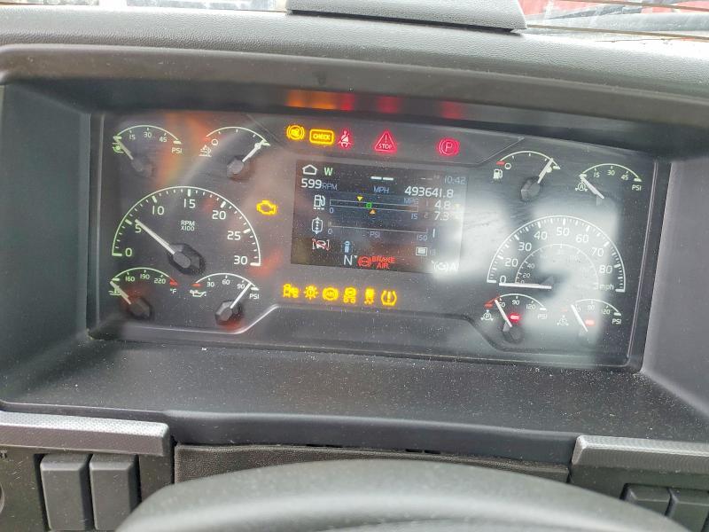 2022 Volvo Vnr Semi Truck