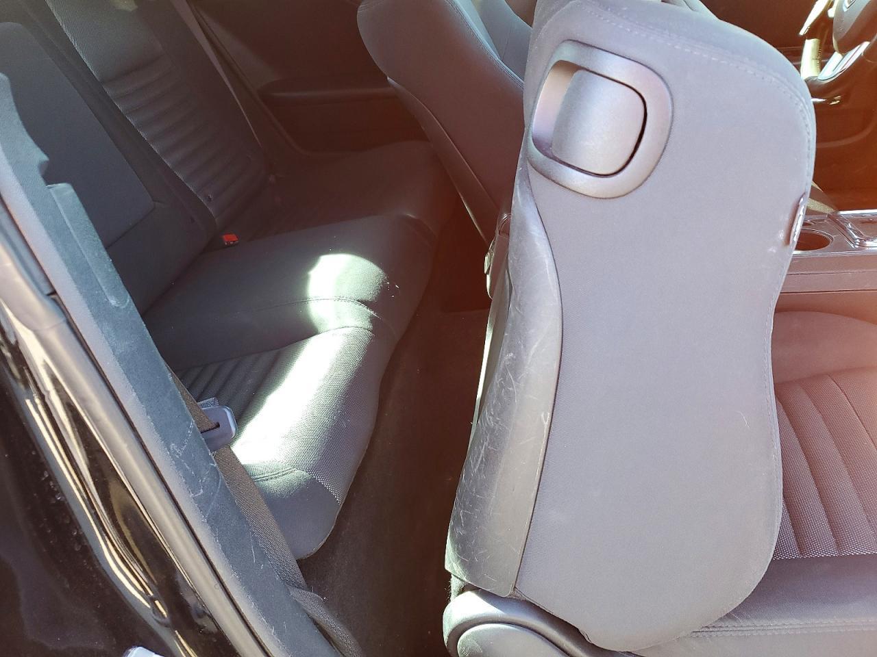 2012 Dodge Challenger sxt