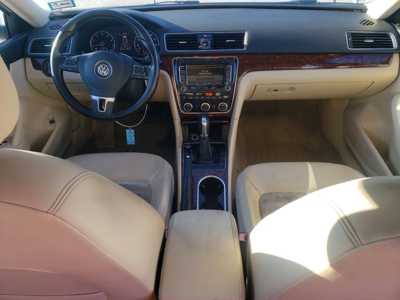 2013 Volkswagen Passat sel
