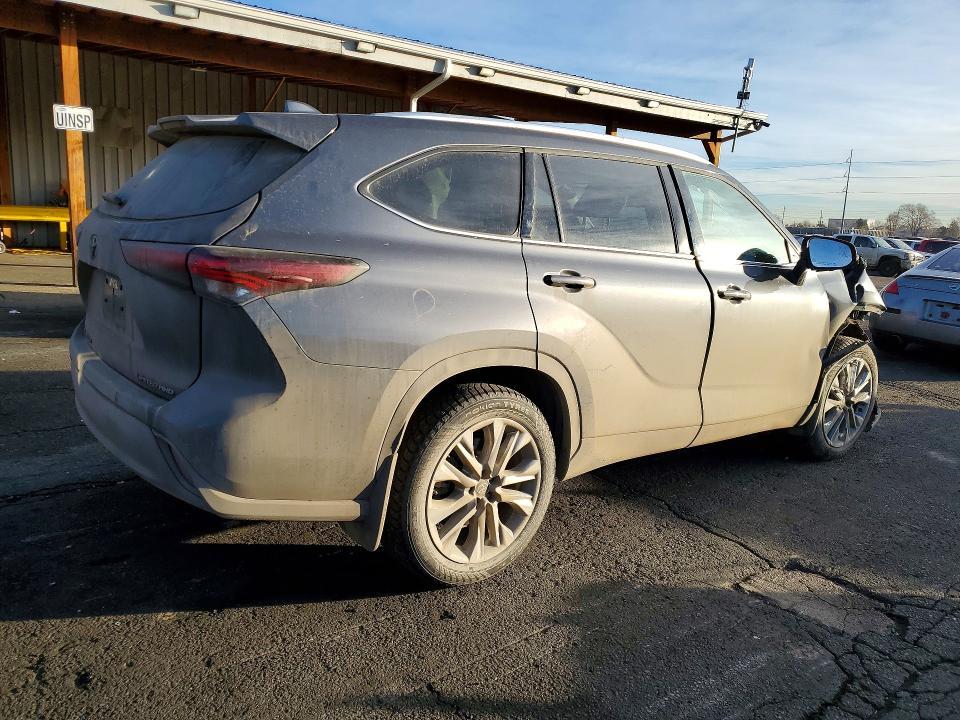 2025 Toyota Highlander le