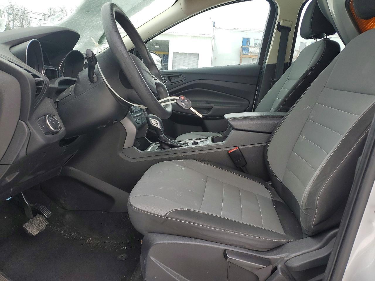 2017 Ford Escape s