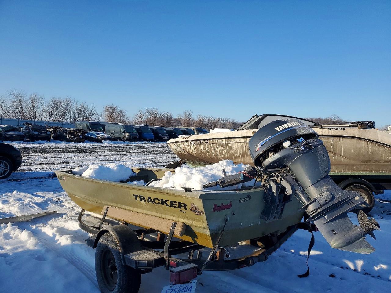 2011 Tracker Boat